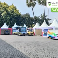 pemasangan Tenda Sarnafil Posko Mudik di Paiton Probolinggo