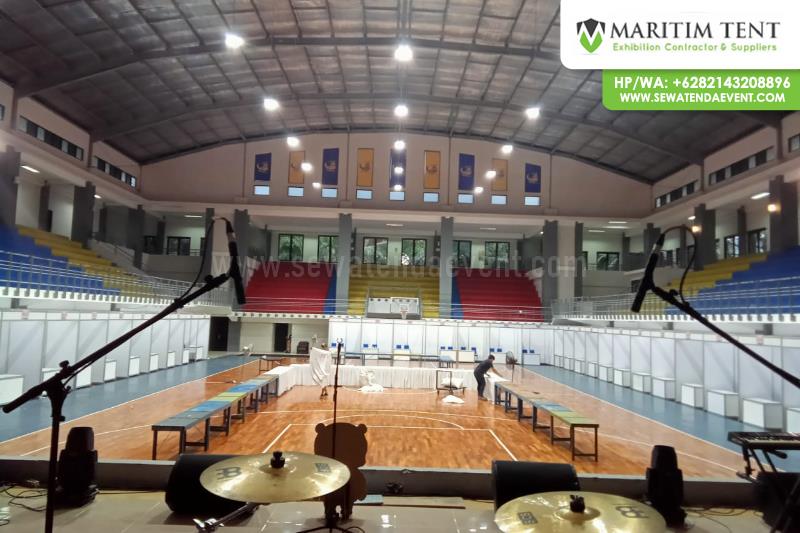 partisi pameran malang