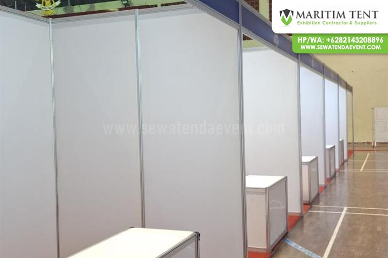 Sewa Partisi R8 Pameran di Politeknik Jember