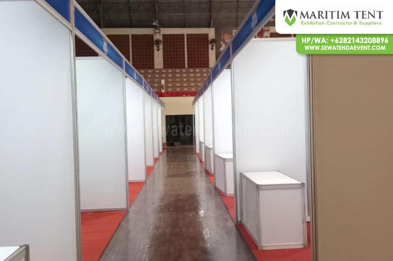 Sewa Partisi R8 Pameran di Politeknik Jember