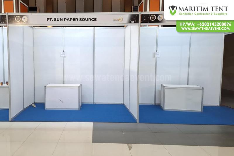 Sewa Partisi R8 Event Job Fair UB 2025